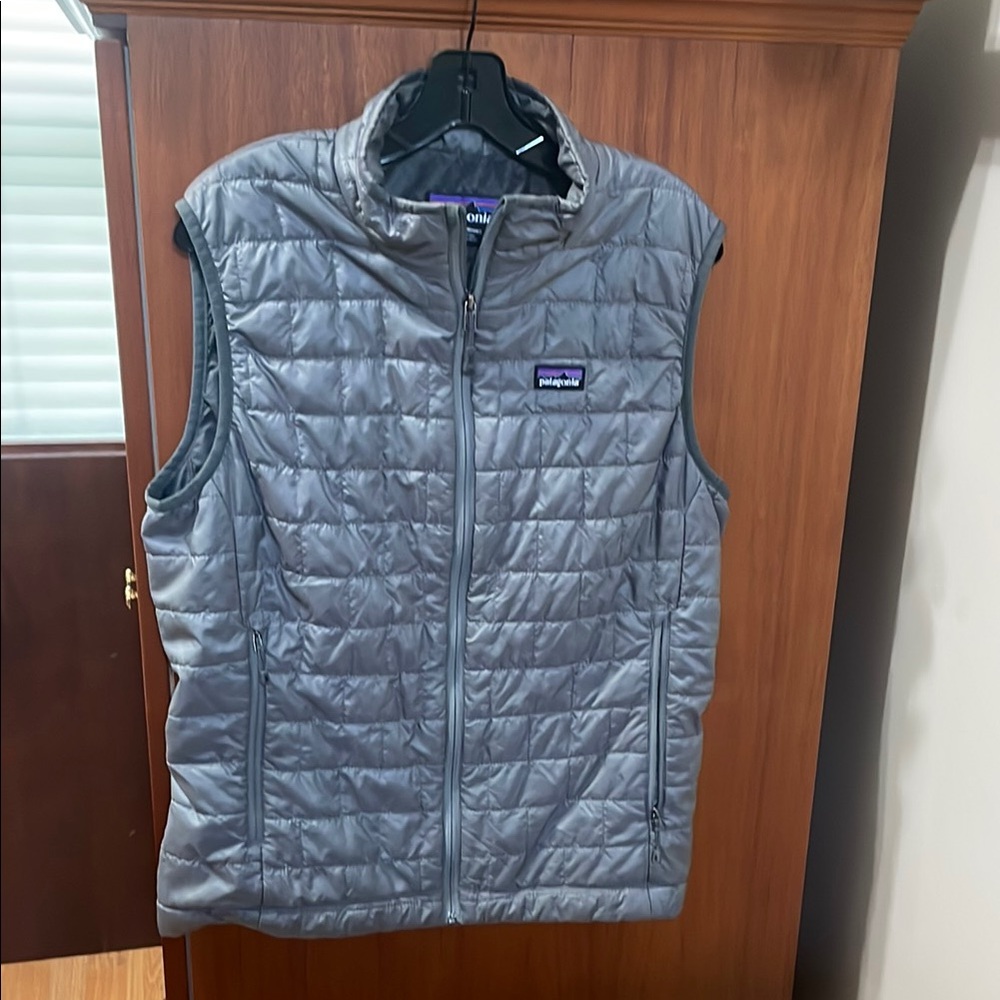 Men’s Patagonia M nano puff Vest Gray